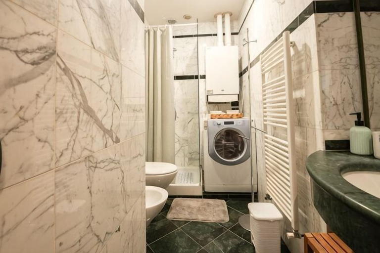 Bathroom 5, Designer Apartments in Florence, Florence