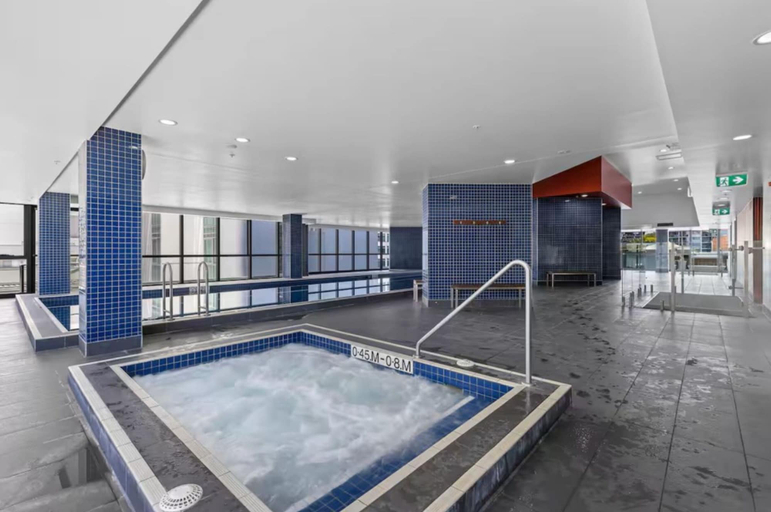 Pool 3, Arabian Nights-Level 60-Meriton Suites, Brisbane