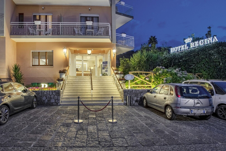 Exterior & Views 2, Hotel Regina Sorrento, Napoli