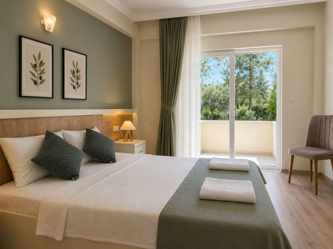 Bedroom 5, Tenedos İskele Otel, Ezine
