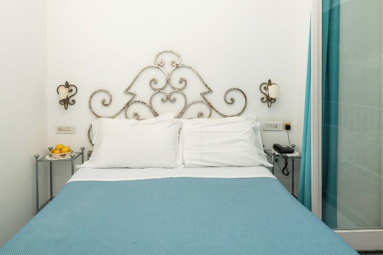 Bedroom 4, Hotel Palatium Mari, Napoli