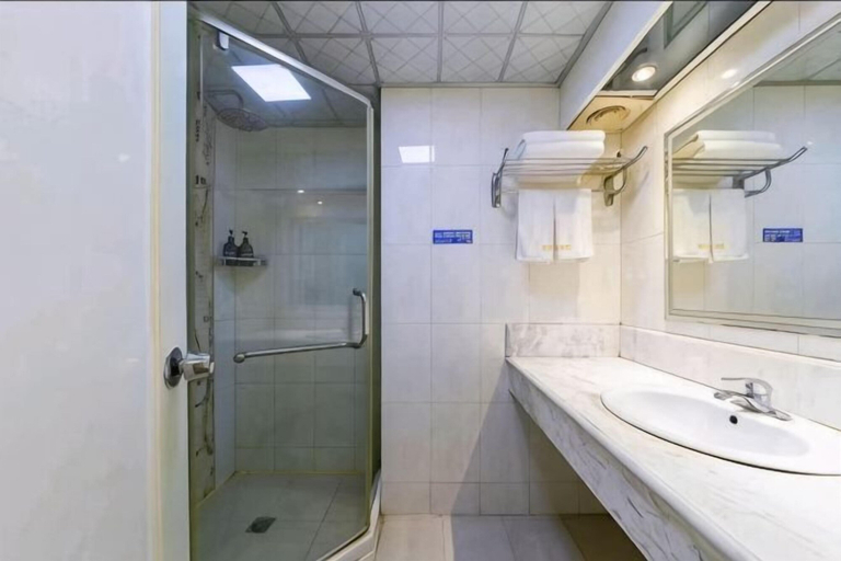 Bathroom 4, New Yuanding Business Hotel, Taizhou