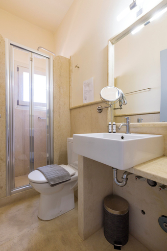 Bathroom 5, Mimoza, Attica
