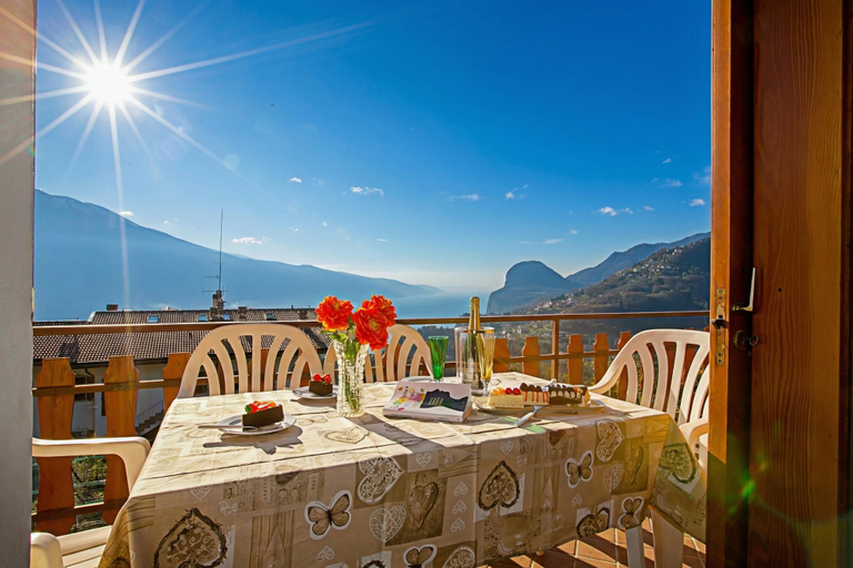 Food & Drinks, Balcone Panoramico sul Garda, Brescia