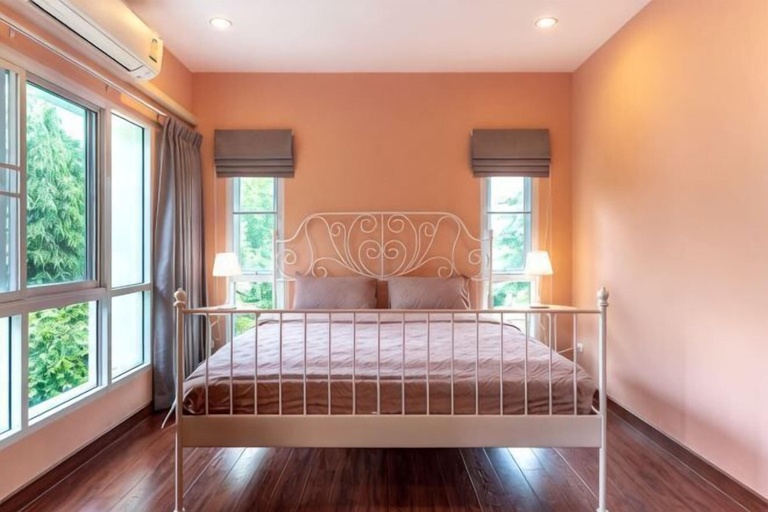Room 5, Our home@ BTS NANA, Khlong Toey
