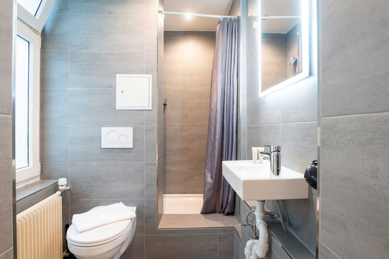 Bathroom 3, Hitrental Old Town Apartments, Luzern