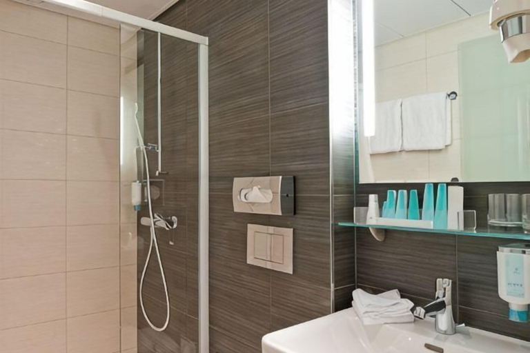 Bathroom 5, Hotel Sternen Oerlikon, Zürich
