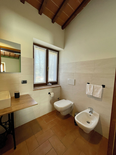 Bathroom 3, Casale dell'Assiolo, Perugia