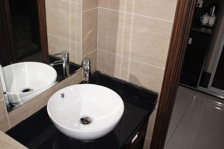 Bathroom 3, Beiyuan Hotel, Heihe