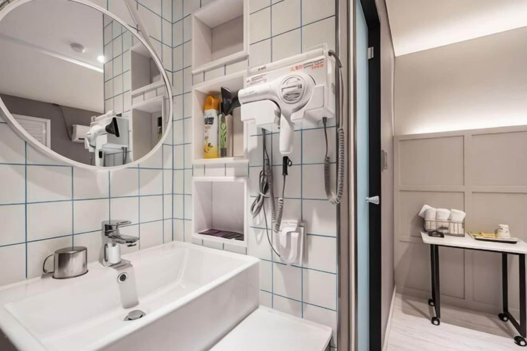 Bathroom 4, Mac Hotel, Seodaemun