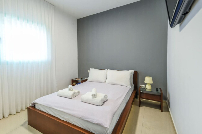 Bedroom 3, MAMAD - Newly Renovated Apartment in Tel Aviv
