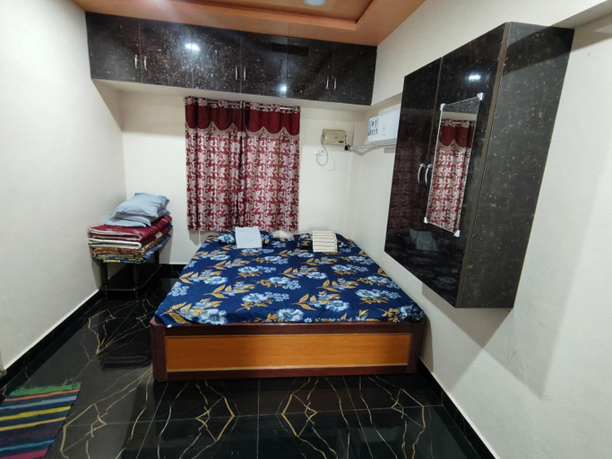 Bedroom 2, Srirangam Service Apartment, Tiruchirappalli