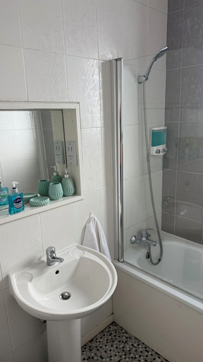 Bathroom, Two Bedroom Balcony Apartment Liverpool, Sefton