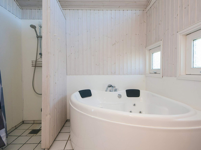 Bathroom 3, 4 Star Holiday Home in Sjolund, Kolding