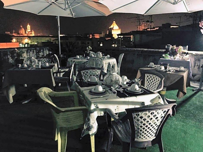Food & Drinks 5, B&B Camelot, Palermo