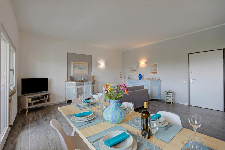 Interior, Villa Ulivi private Pool & Lake View, Brescia