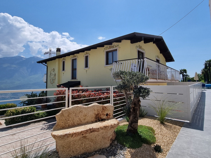 Exterior & Views 2, Village Hotel Lucia, Brescia