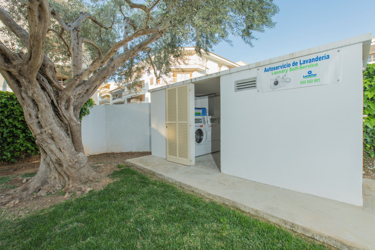 Exterior & Views 2, Aparthotel Flora, Baleares