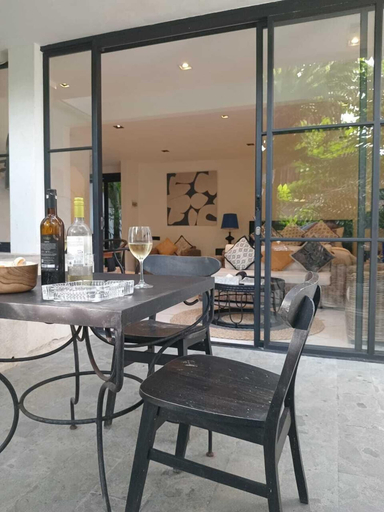 Food & Drinks 5, Martini Suites by Betterplace, Badung