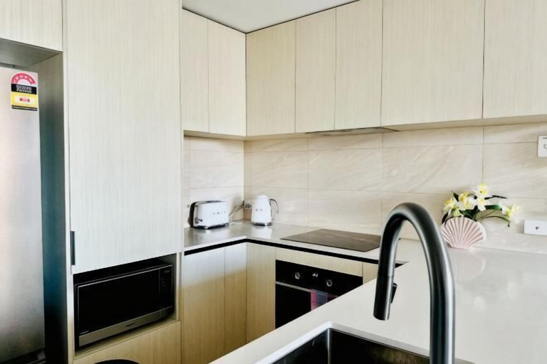 Others 4, The Residences at the Peninsula, Gold Coast