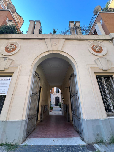 Exterior view 4, Cozy Enna Rooms - Metro Re di Roma & WiFi, Rome