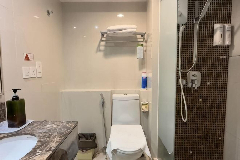 Bathroom 4, Ming SCSP Tweenie Suites, Kota Kinabalu