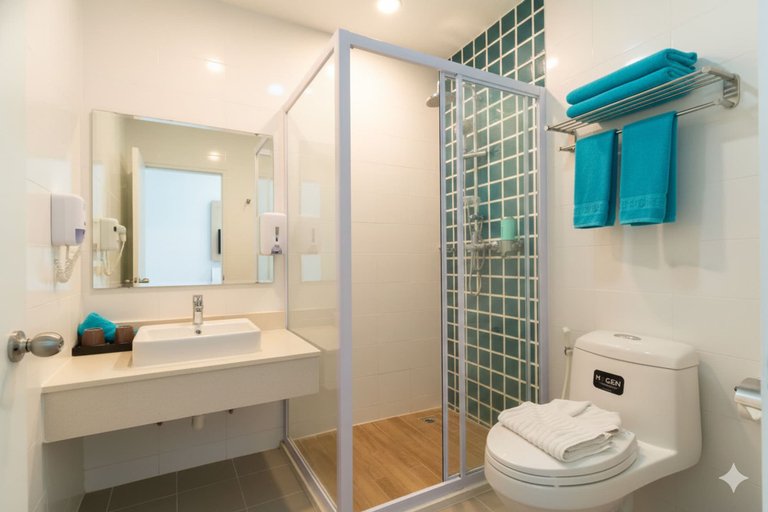 Bathroom 4, Sunday Beachfront View Jomtien Pattaya, Pattaya
