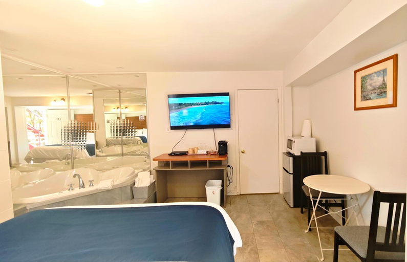 Bedroom, Motel des Pentes et Suites, Les Pays-d'en-Haut