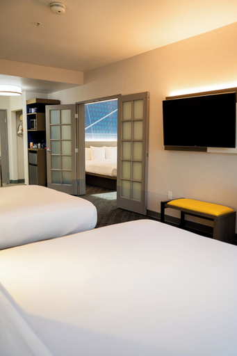 Bedroom 3, Comfort Suites Airport Tukwila Seattle, Tukwila
