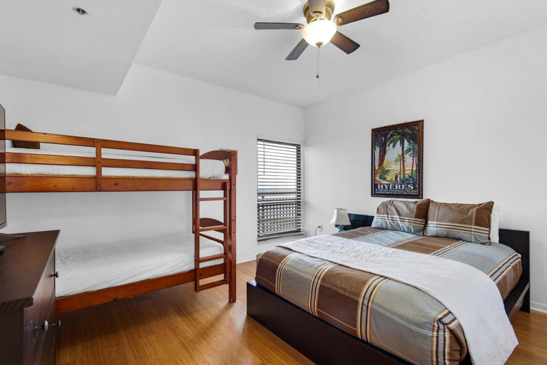 Bedroom 3, Navarre Towers 1205, Escambia
