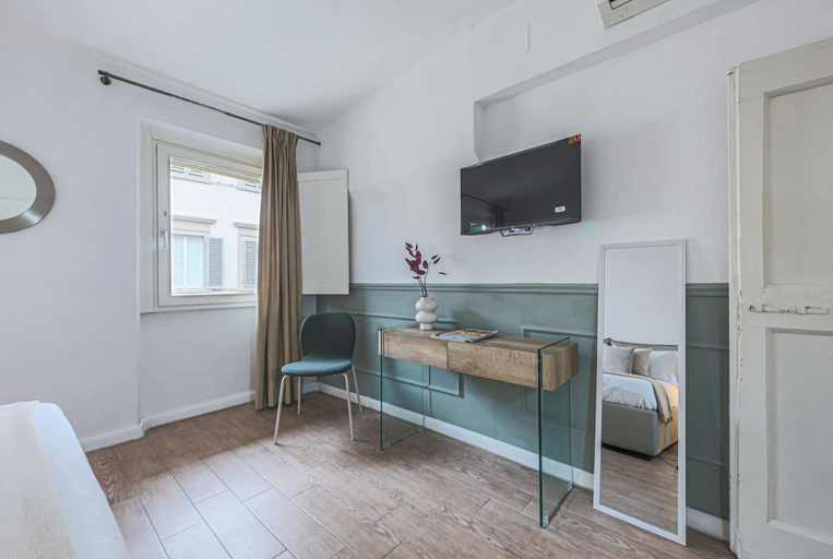Room 5, San Marco Suite VII, Florence