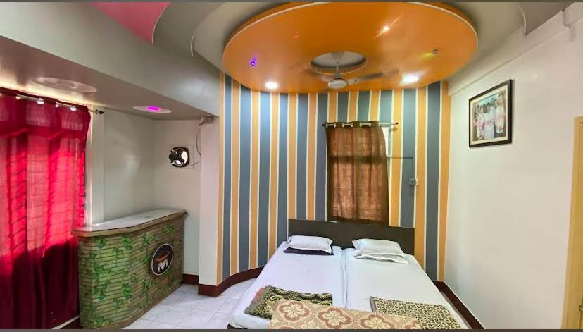 Sport & Beauty, MUKTAI LODGE, Solapur