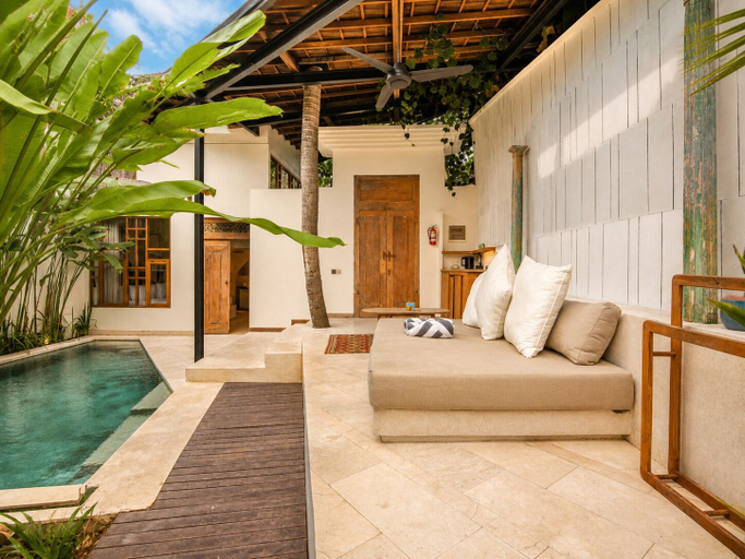 Exterior 2, Serene 1BR Villa 800 to Echo Beach, With Pool, Badung