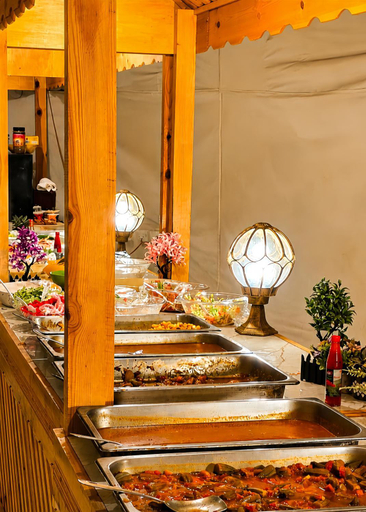 Food & Drinks