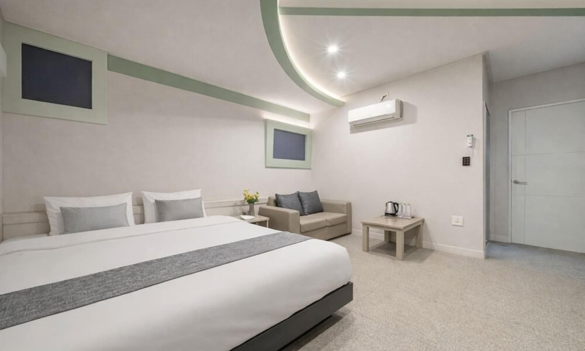 Bedroom 3, GOYOHAN HOTEL, Gangseo