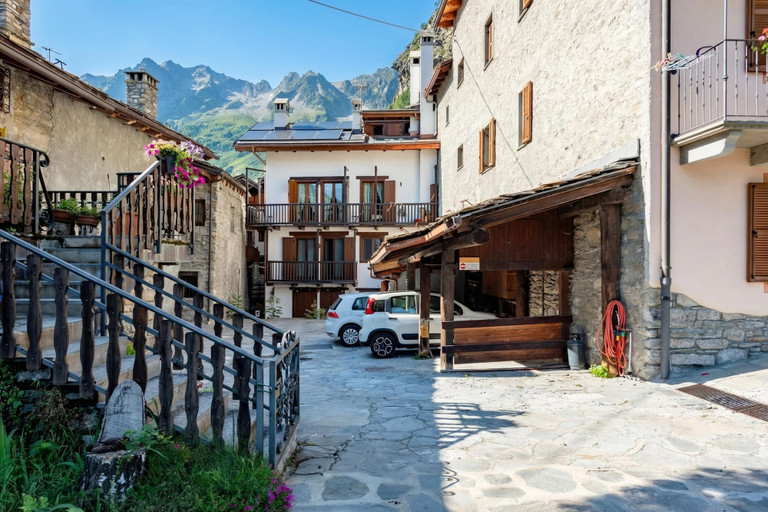 Property grounds, Beautiful Flat In Courmayeur, Aosta
