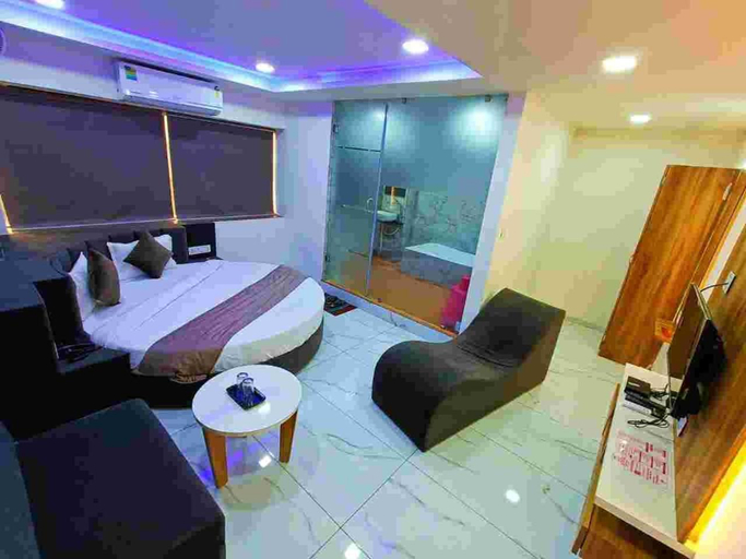 Others 5, HOTEL ROCK In, Anand