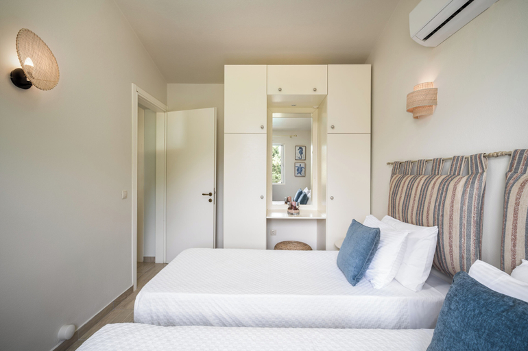 Bedroom 2, Villas Muscallas by Konnect, 200m from the Beach., Ionian Islands