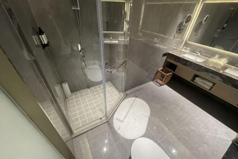 Bathroom 4, Guomao Hotel, Suzhou