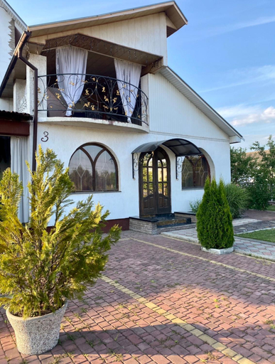 Others 3, Han, Irshavs'kyi