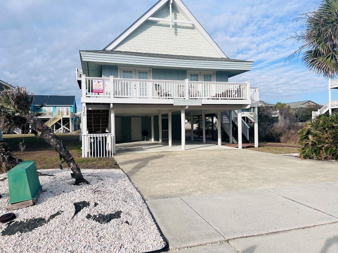 Exterior 4, Holden Time 3 Br home by RedAwning, Brunswick