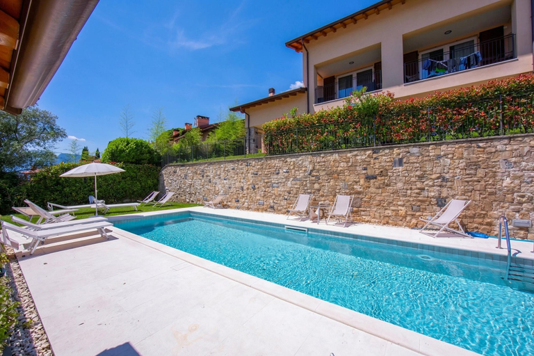 Sport & Beauty 4, Como Lake Modern apartment Ulivi, Como