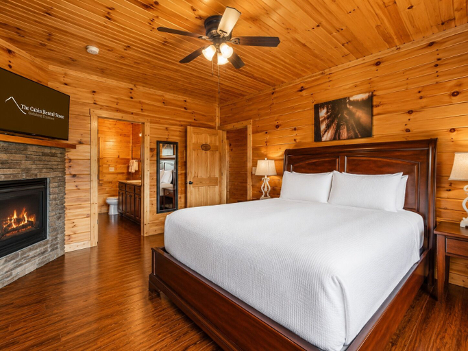 Bedroom 3, Sycamore Mansion 14 Bedroom Cabin by RedAwning, Sevier