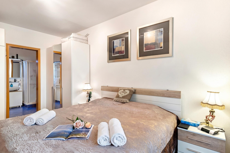 Room 4, Apartment Graziella With Pool And View, Lugano