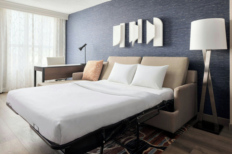 Bedroom 4, Chicago Marriott Suites Deerfield, Lake