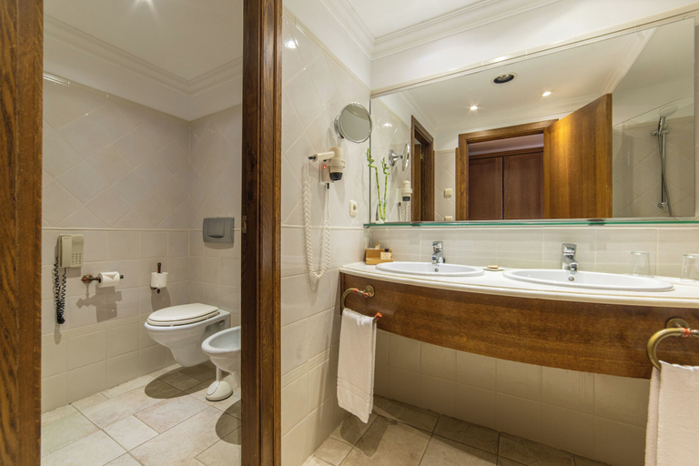 Bathroom 5, CM Mallorca Palace Hotel - Adults Only, Baleares