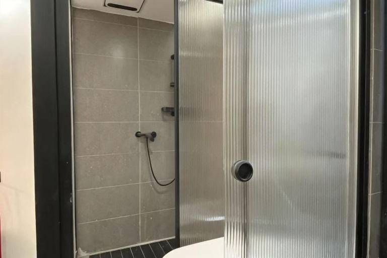 Bathroom 3, Guangzhou New Modern Hotel (Shiling lisha squar), Guangzhou