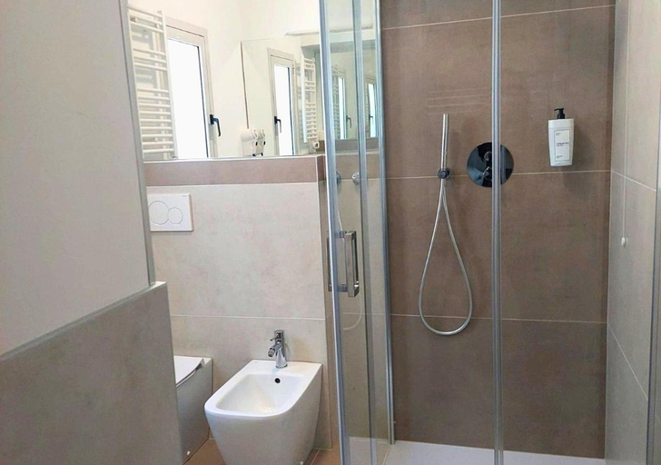 Bathroom 3, Hotel Madera, Venezia