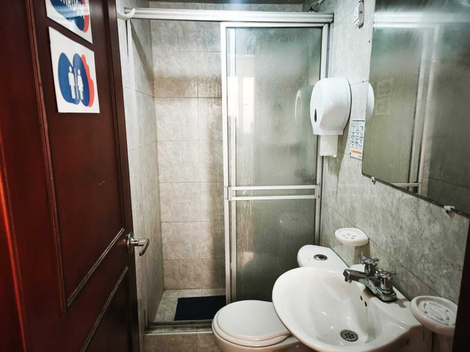 Bathroom 5, Kuyay Yachi Hostel, Santafé de Bogotá