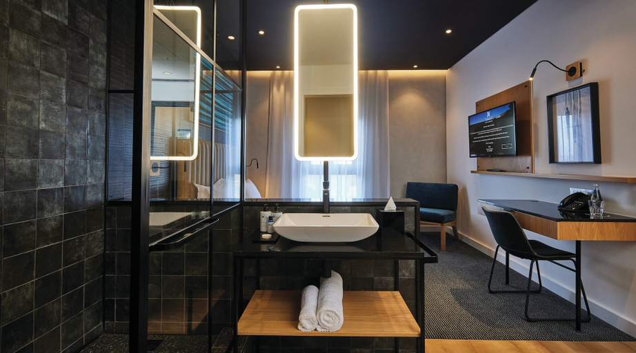 Bathroom 4, Century City Hotel Bridgewater, City of Cape Town